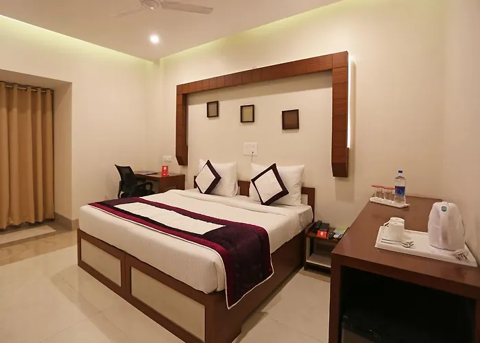 Oyo 2760 Hotel Chanakya Indore